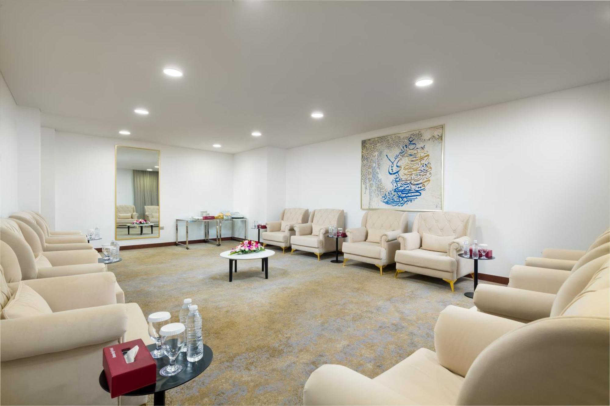 Intercityhotel 4*
